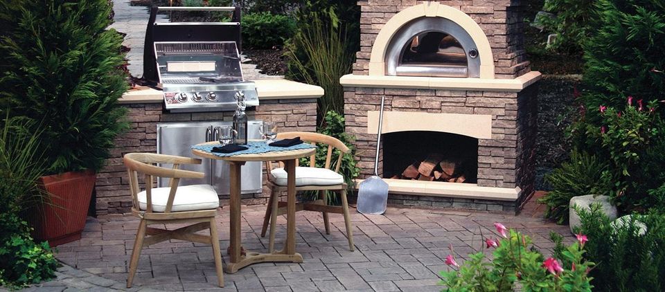 Nfd w bel2014 res patios fireplaces domino oldworld bordeauxbrickoven grillisland 001 rendition