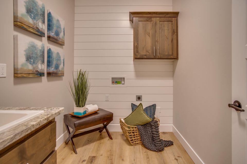 22777 elsie st caldwell 45
