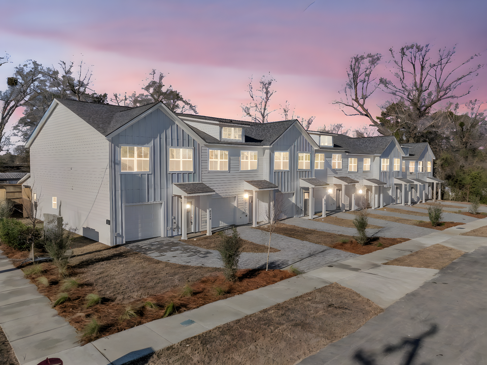 Crem   4005 gravely 1 day to dusk