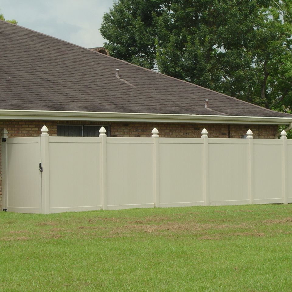 Blouin fence and shutter 1  4120170926 27738 v61qm5