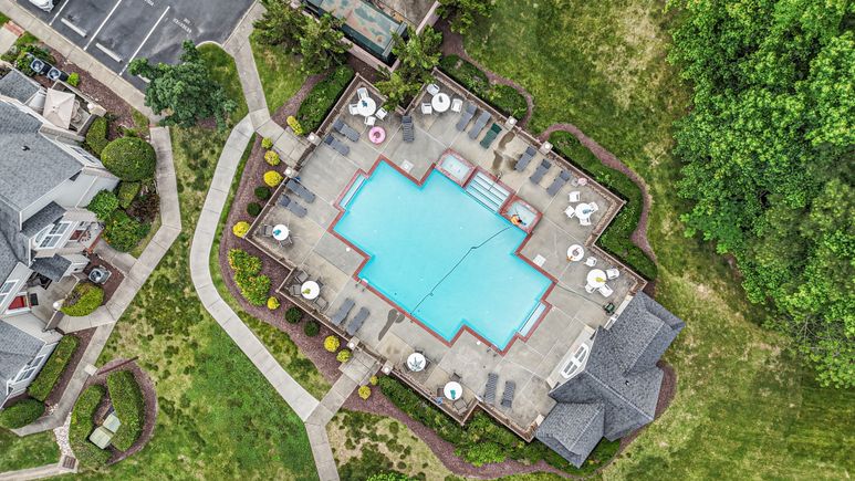 La fontaine  pool copy 2