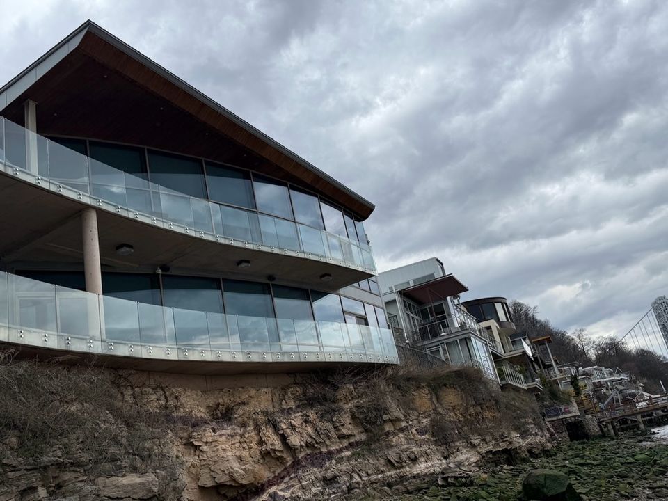 Luxury residential protective solar film window tinting contractor westnewyork newjersey