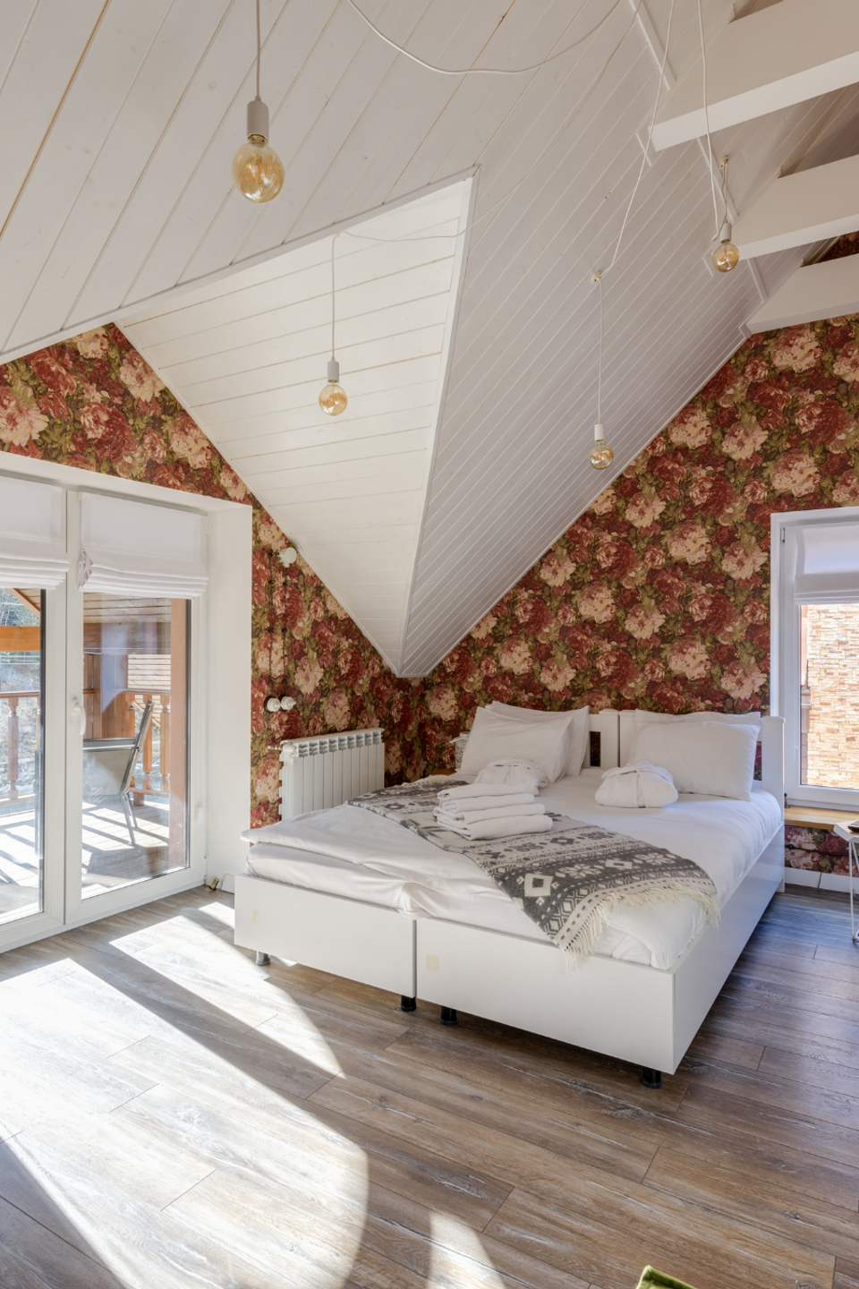 wallpaper company raleigh, wallpaper services, wallpapering, matt young painting