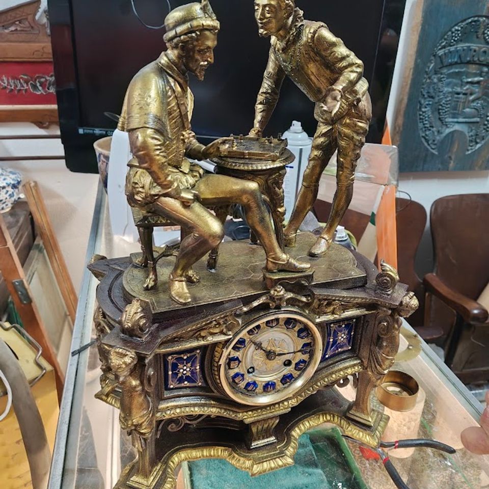 Two figuring clock base restored