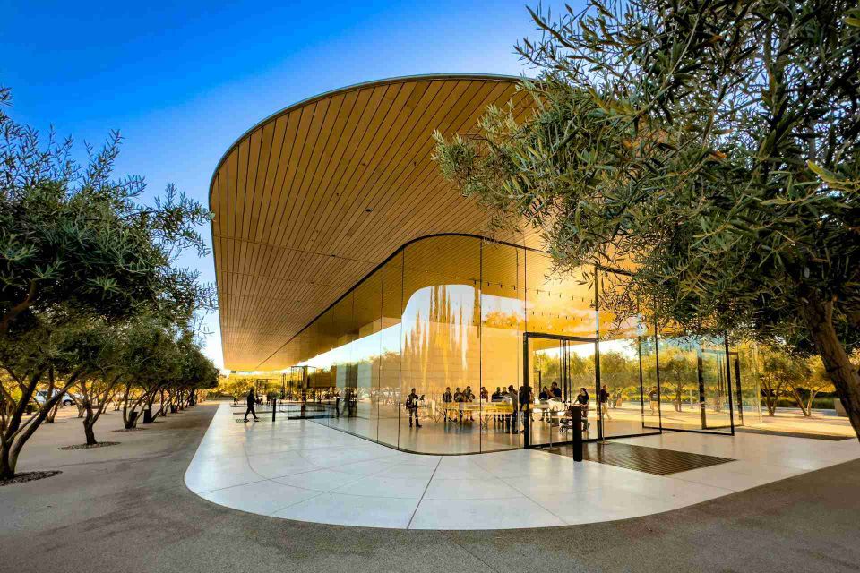 Apple park visitor center