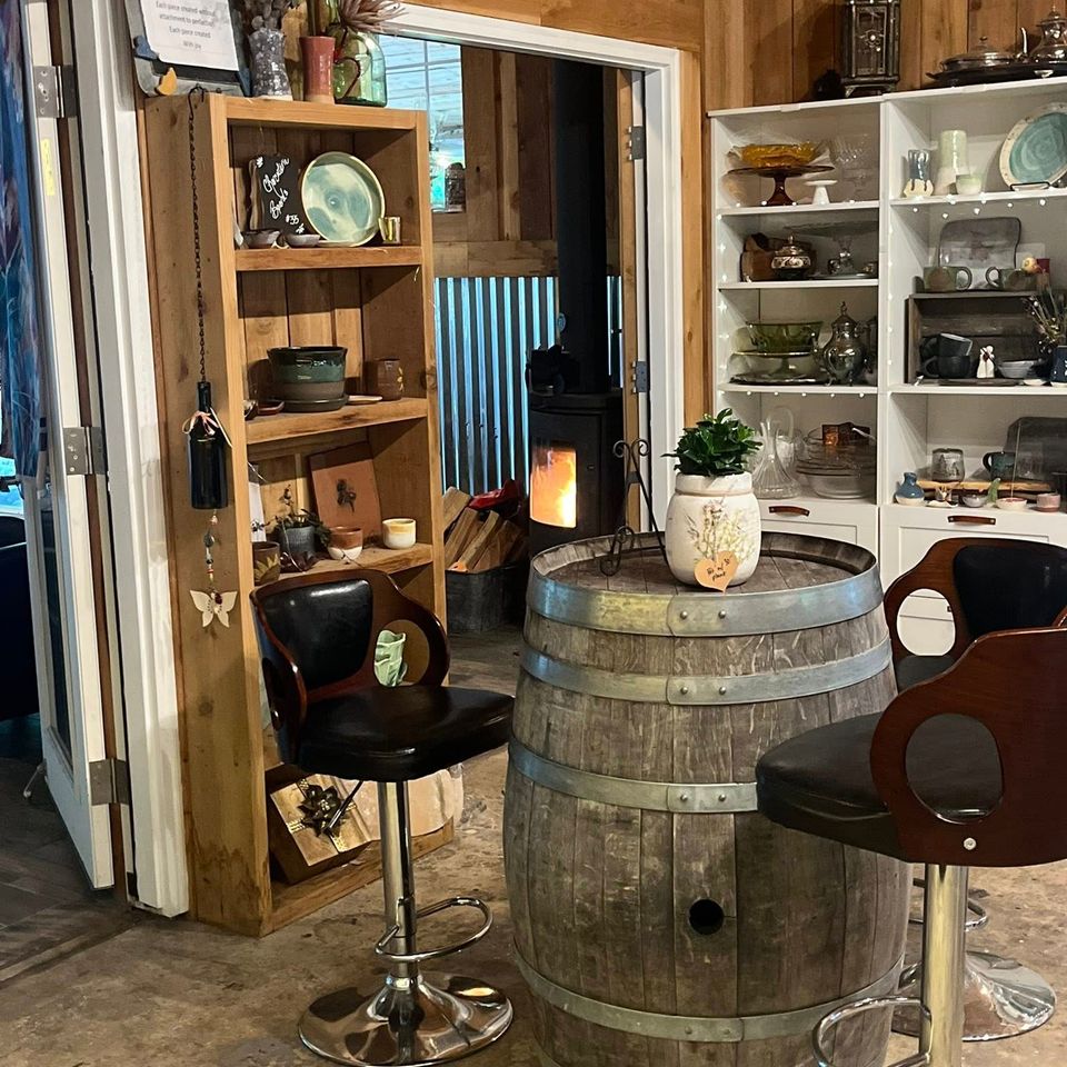 Lavenderatstillewatergiftshopstools