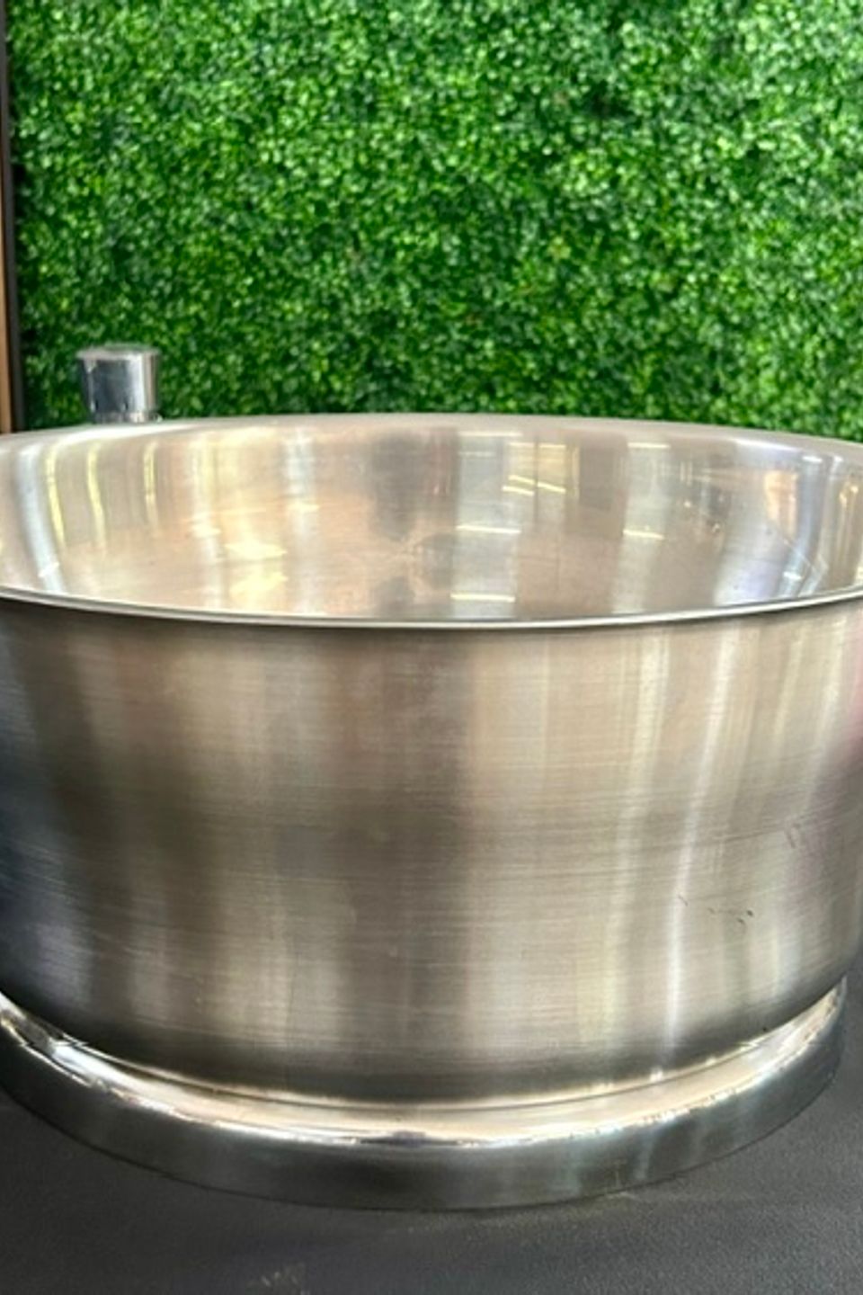 Silver drink bucket