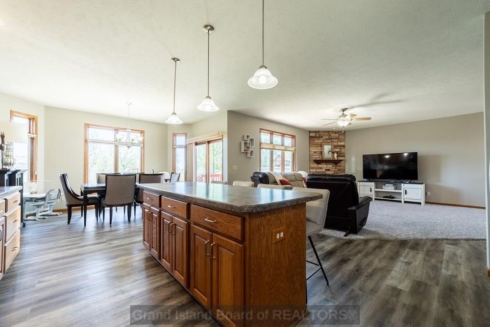 4211 shanna st grand island  ne 68803 b 1