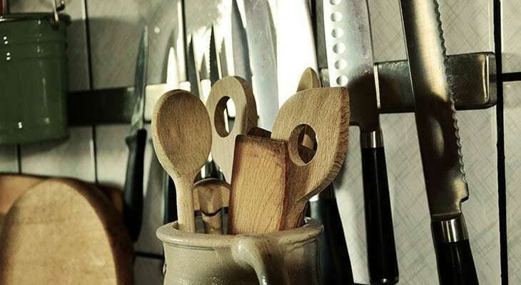 Kitchen utensils header