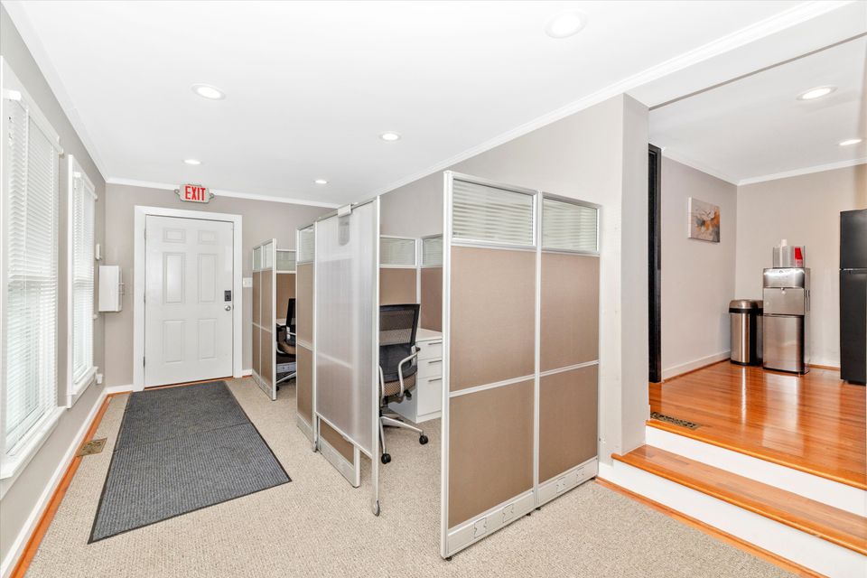 First floor cubicals b