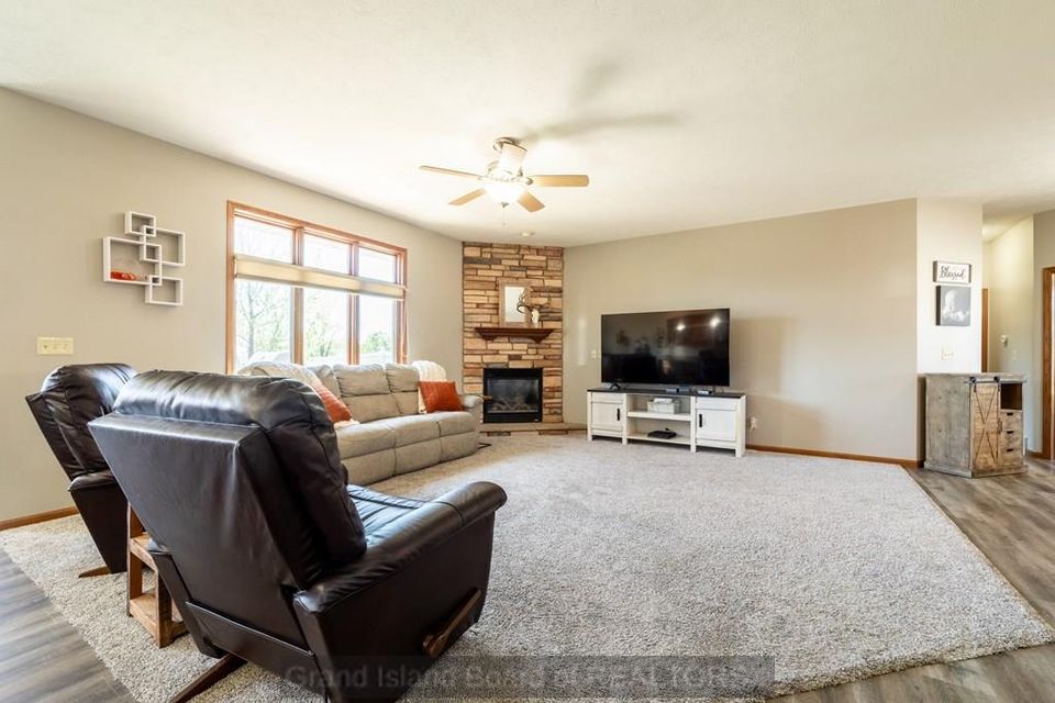 4211 shanna st grand island  ne 68803 a 4