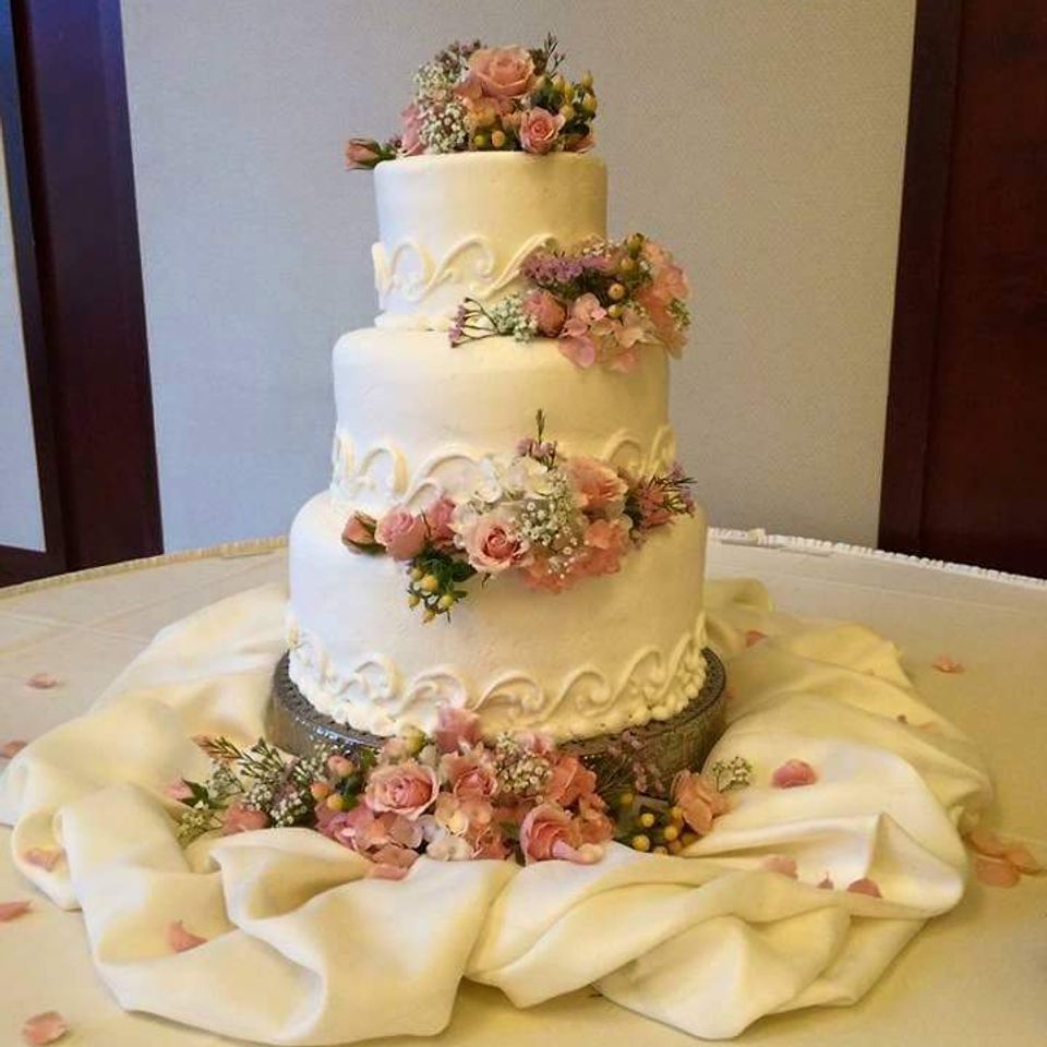 Wed cake 25720180617 32456 7kvx76