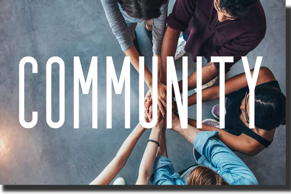 Community with boarder