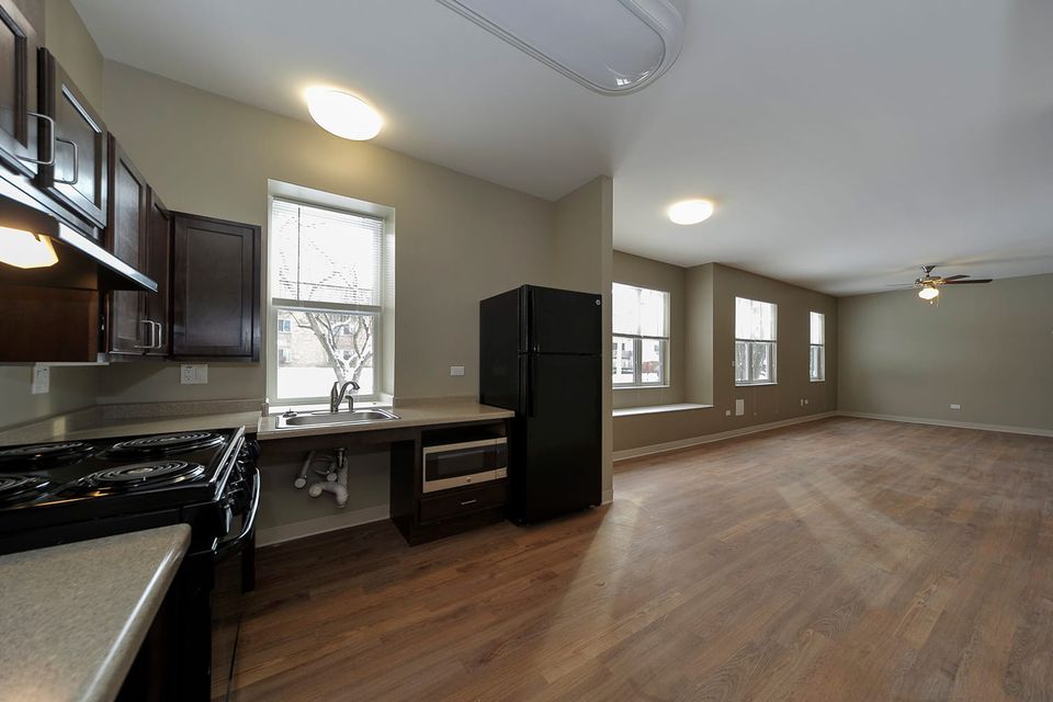 Leavitt avenue apartments (1)