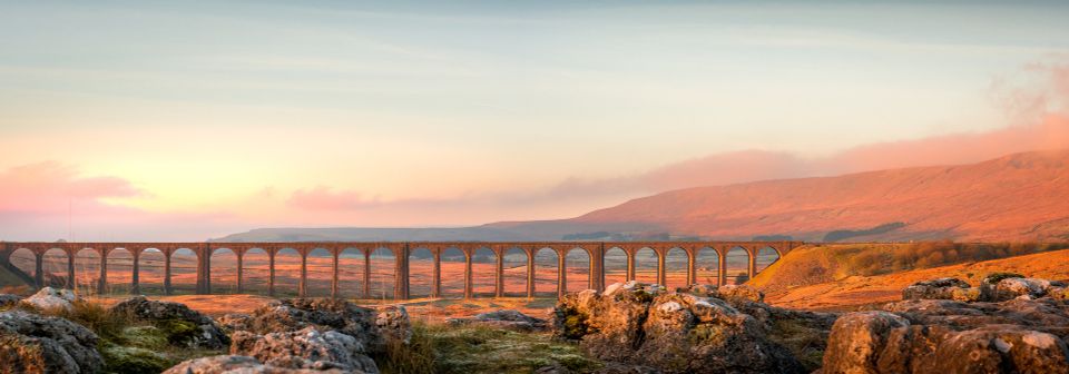 Ribblehead viaduct ge3da008c7 1920