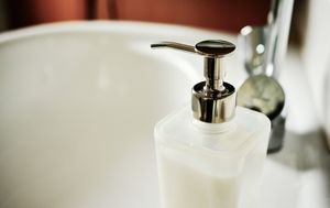 Soap dispenser g039b21384 1920