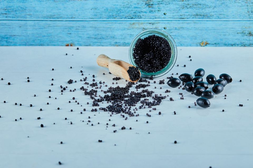 11 jar caviar blue background 114579 20928