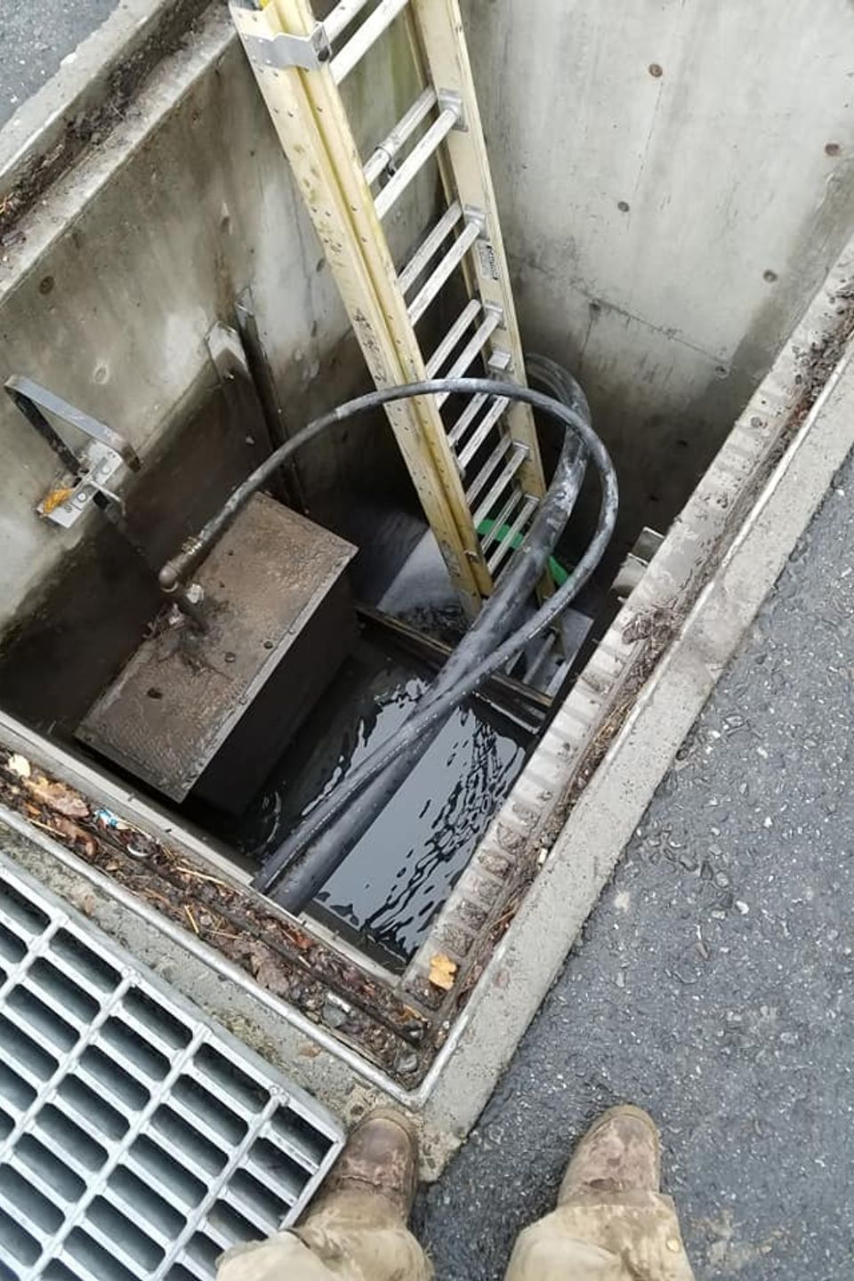 Unclog and clean out main sewer drain in twin falls  idaho