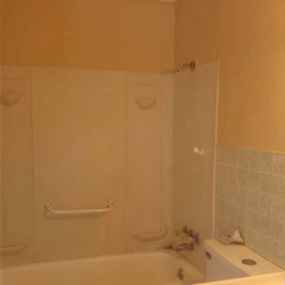 Bathroom 9 before