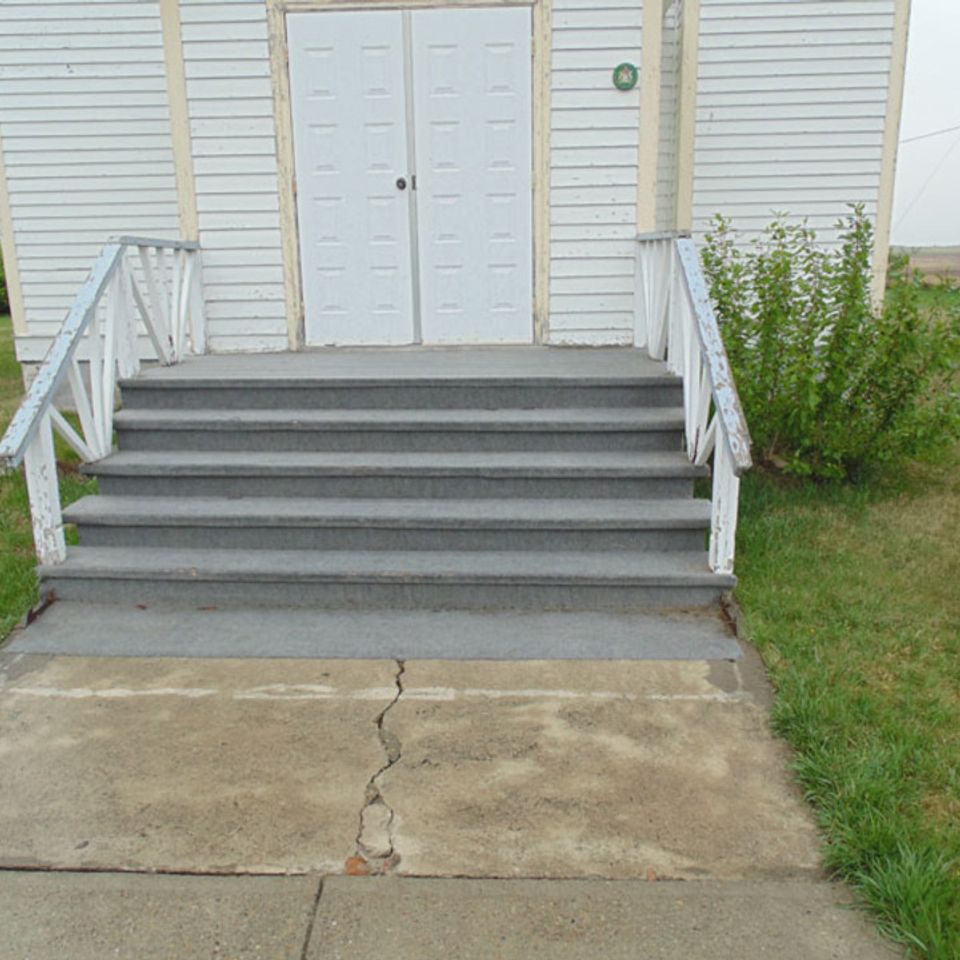 Fix a deck photos10620130919 31206 p9jg0d 0