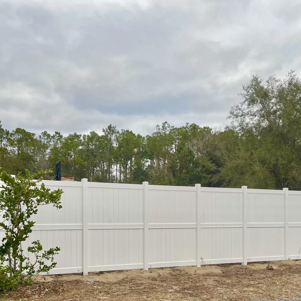 Space coast fence white 1