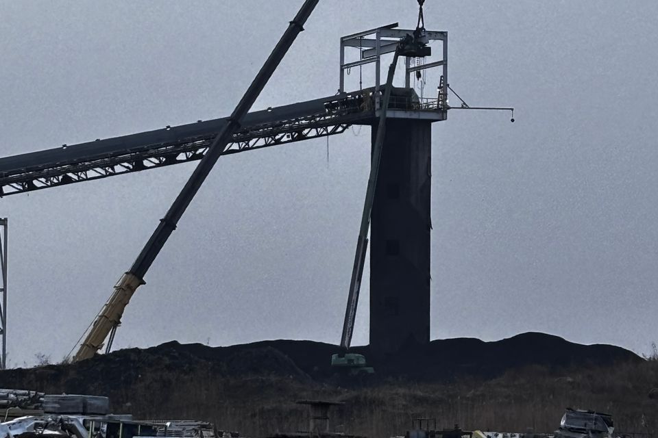 Hoist install 2