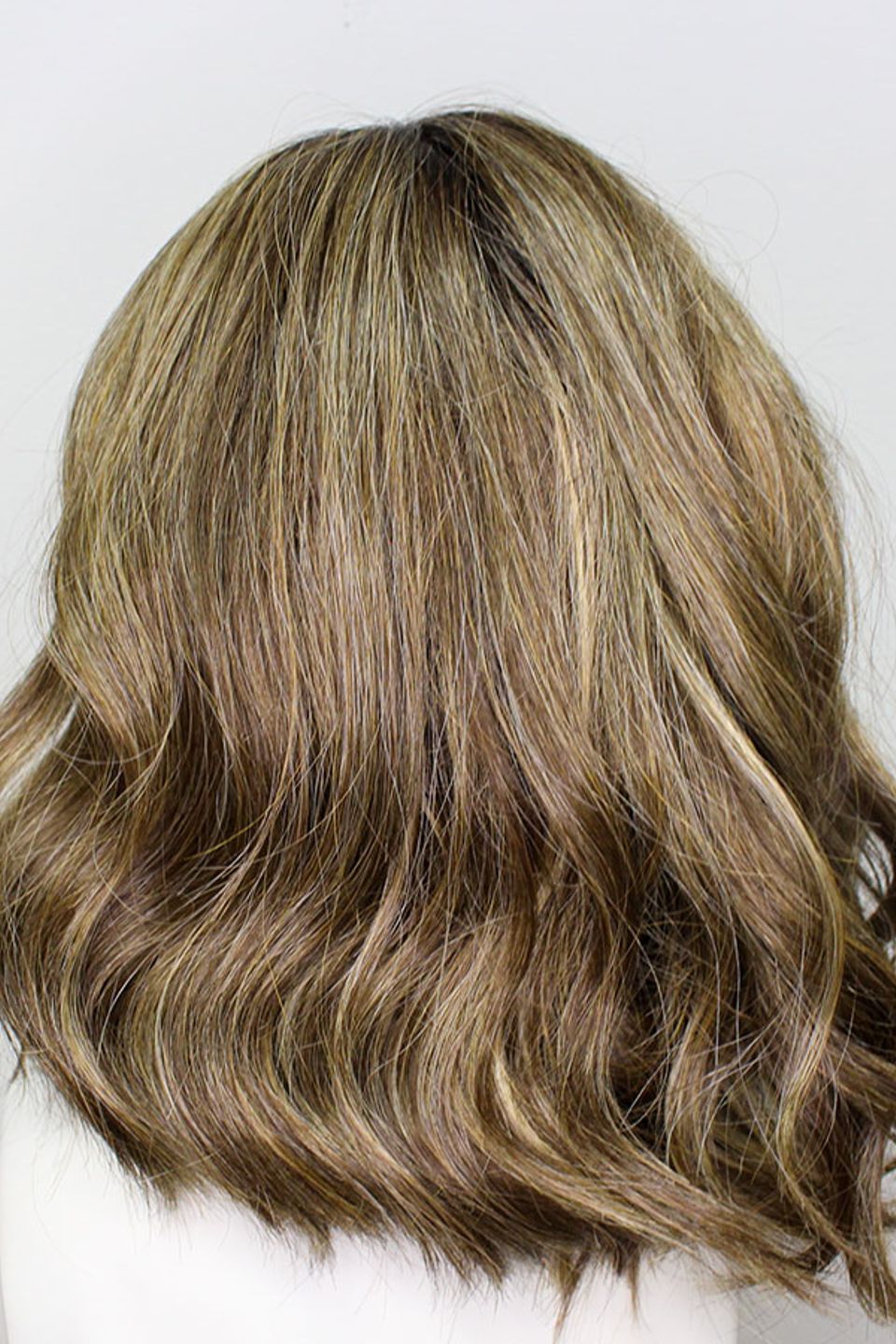 Medium brown curled bob 3