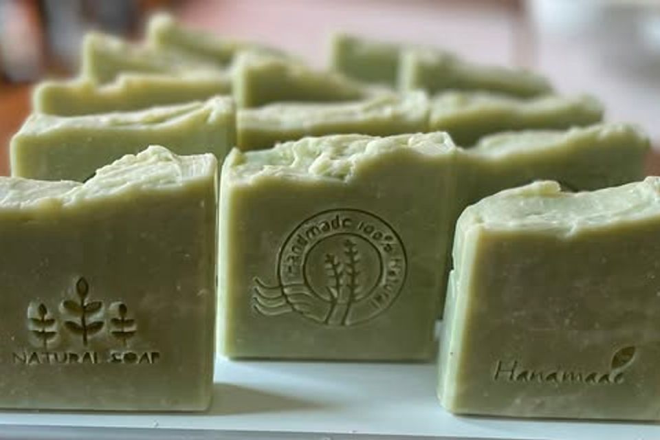 Second city green stamped bars
