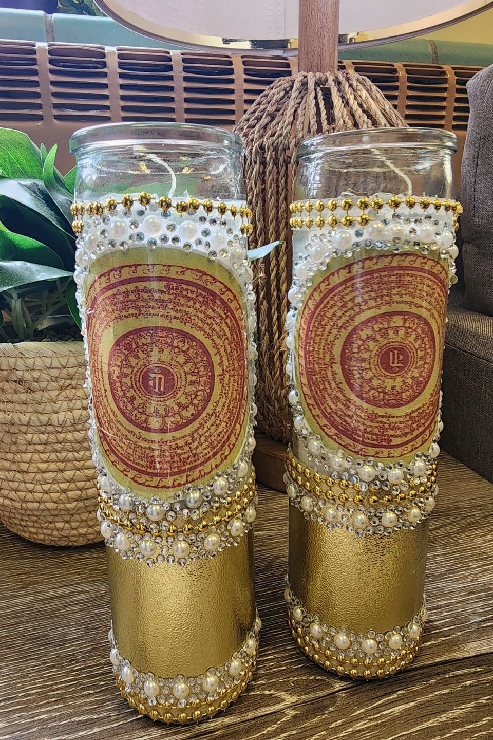 Usnisa candles