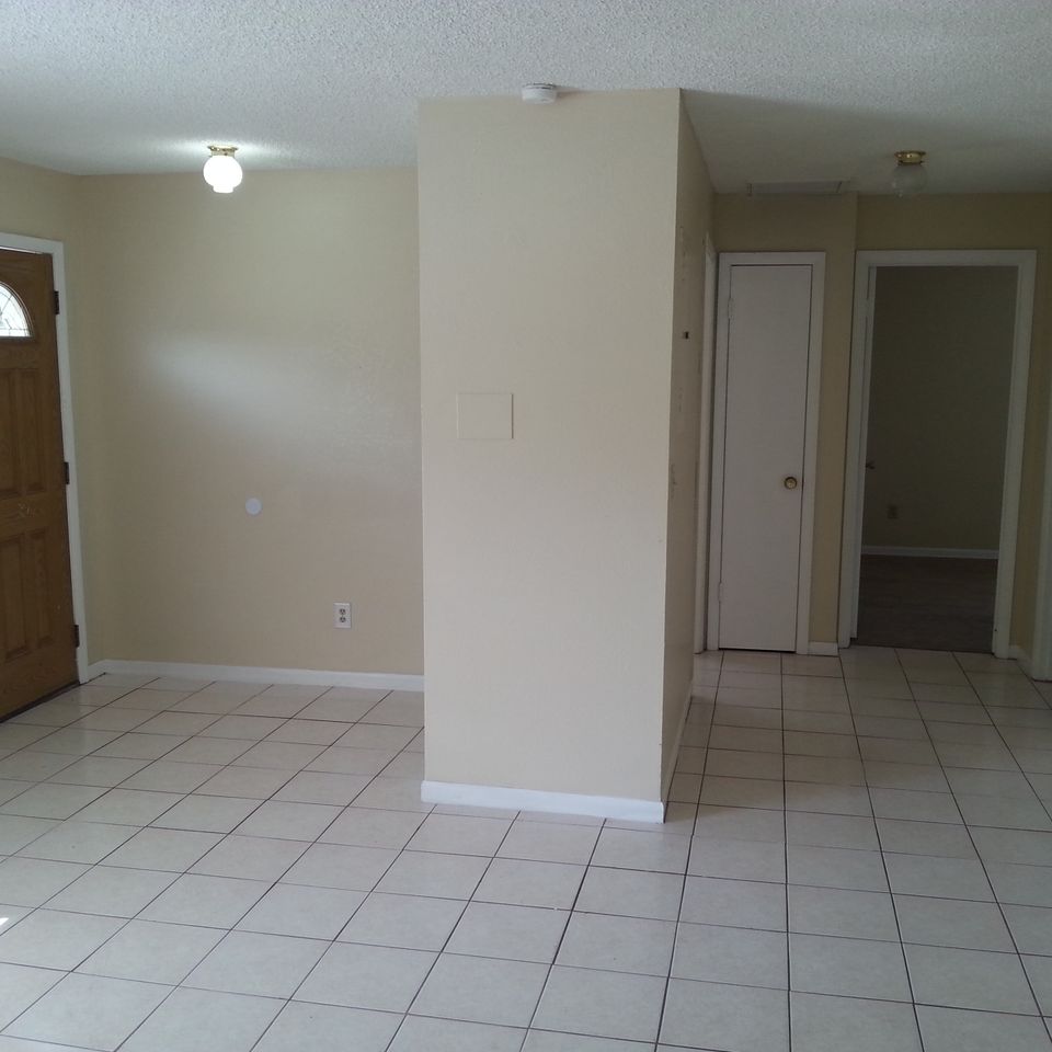 2 cedar hall