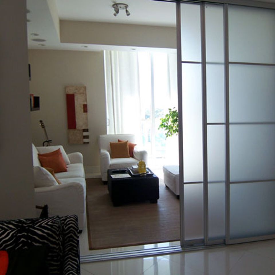 Clear room partition11