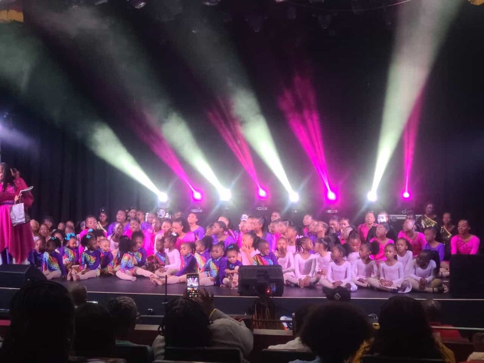Replacement on stage