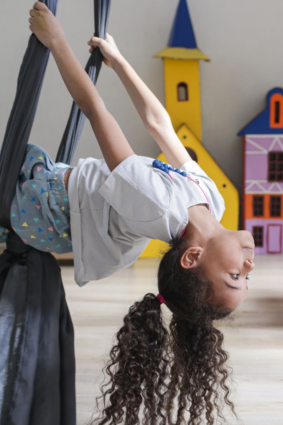 Pexels ron lach 8538340 istock upside down in swing