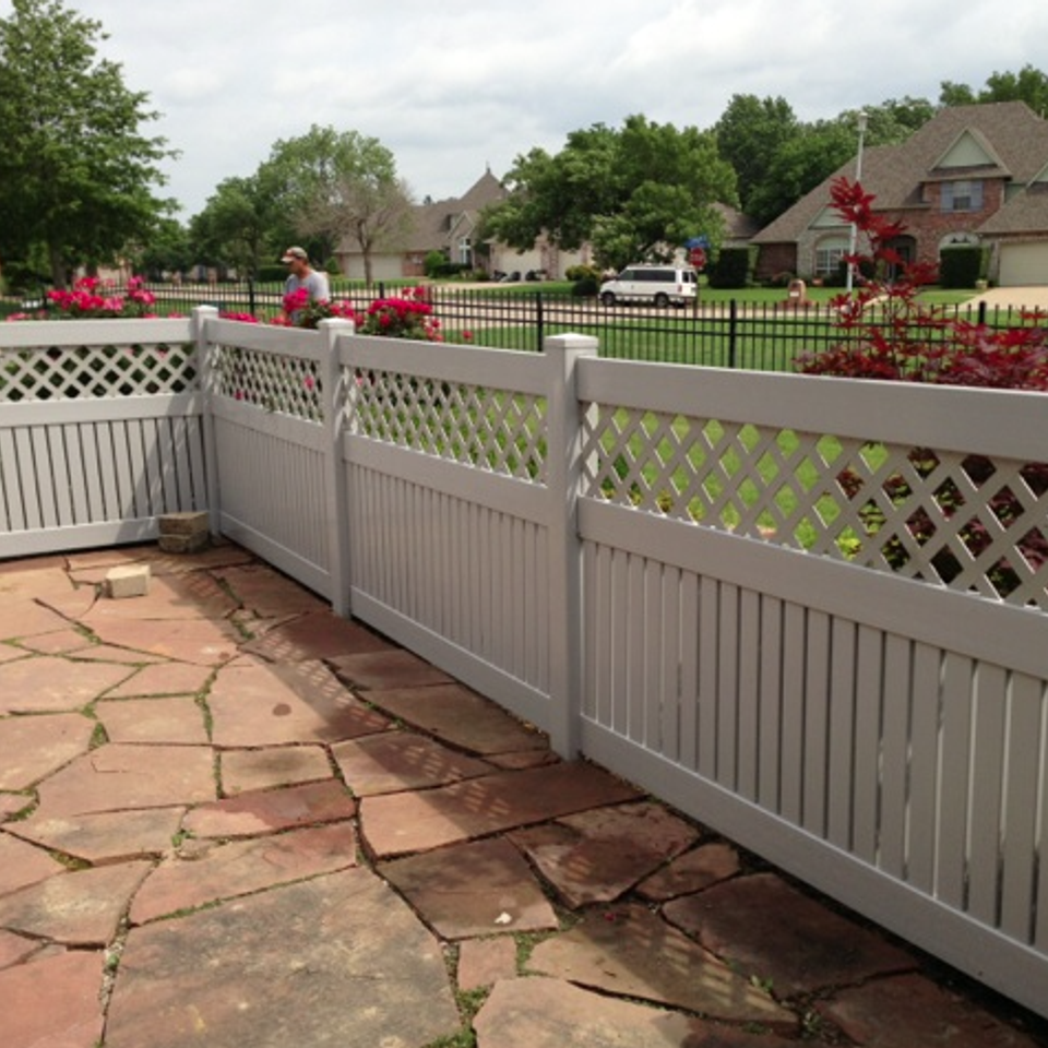 Midland vinyl fence   deck company   tulsa and coweta  oklahoma   vinyl metal wood fence sales and installation   semi privacy   vinyl off white semi private fence with lattice20170609 4251 1315evp
