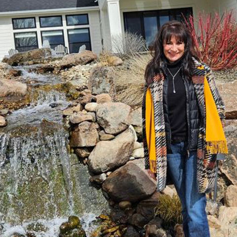 Jaleene by waterfall cropped
