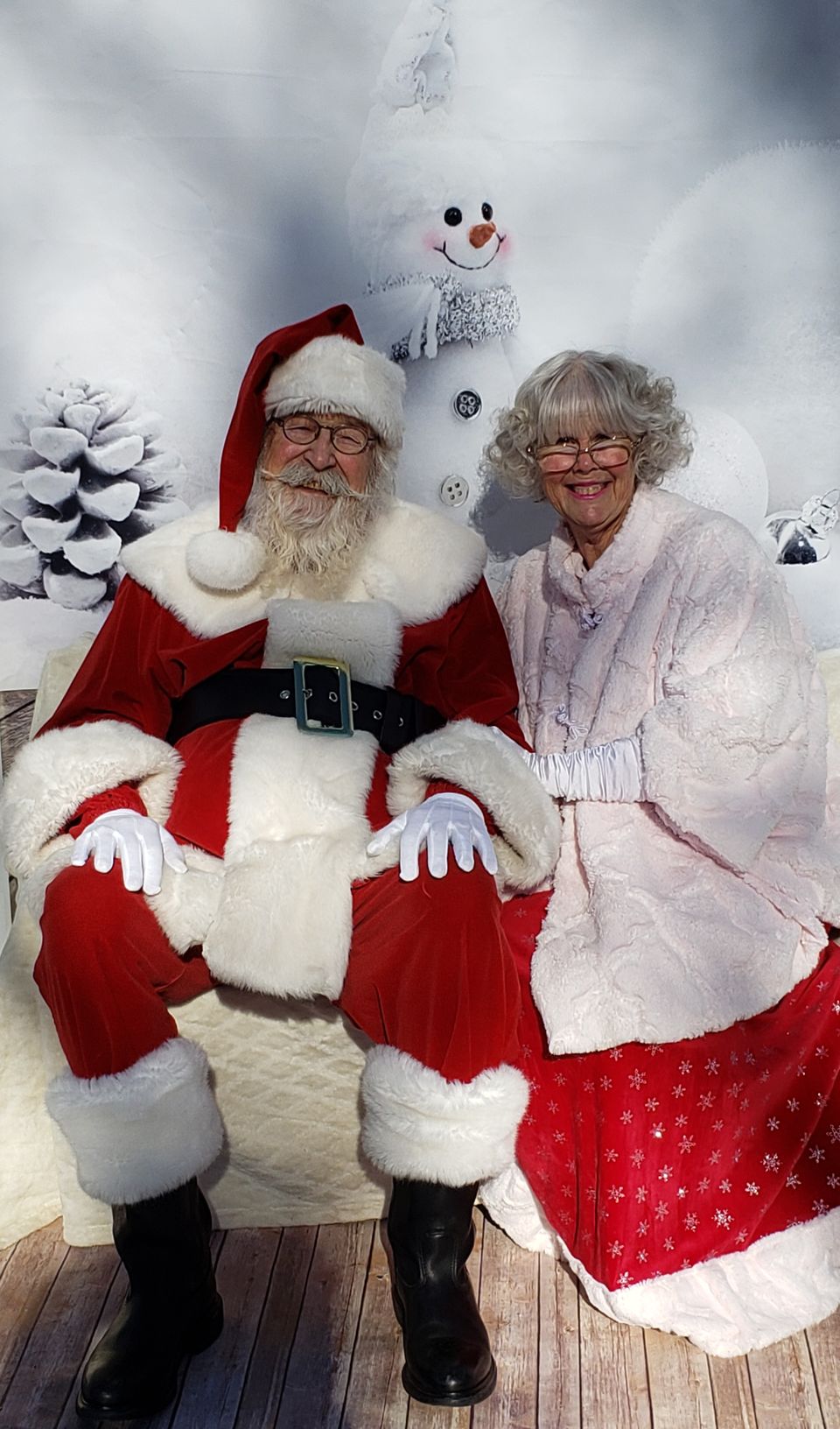 Nov 18 awc santa