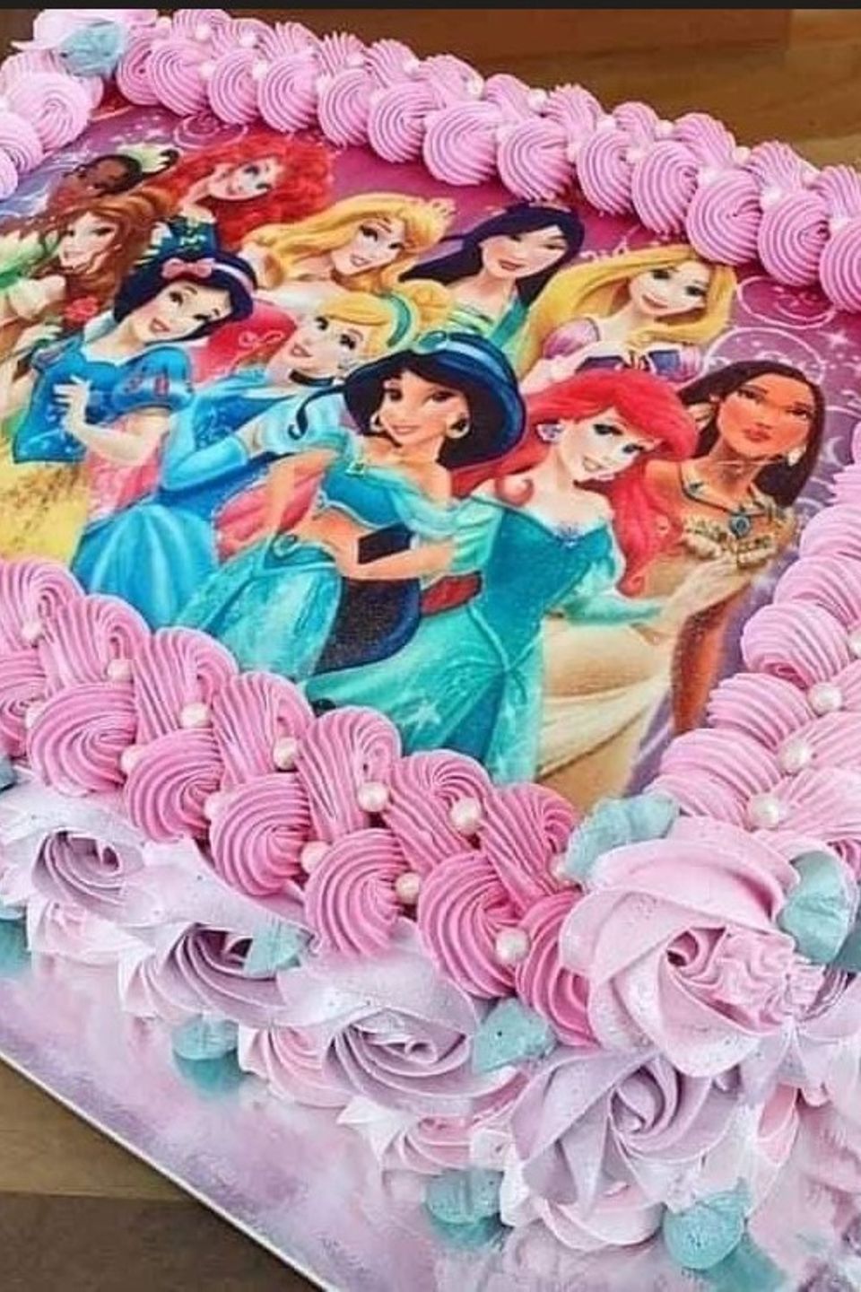 3 girls cake