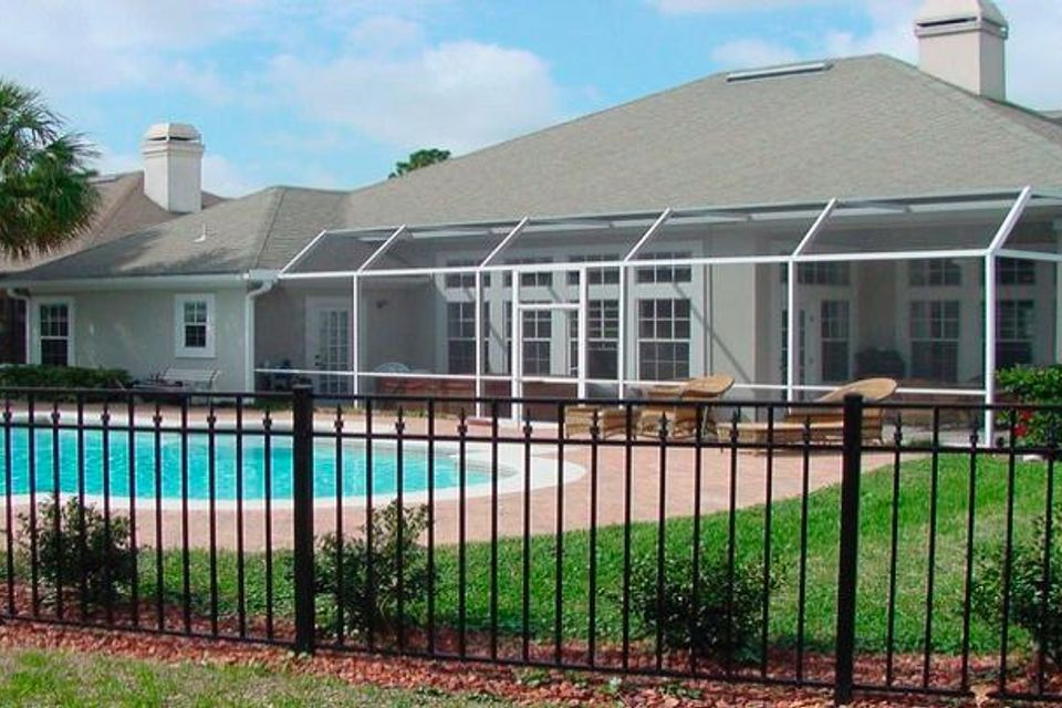 Aluminum fence g2