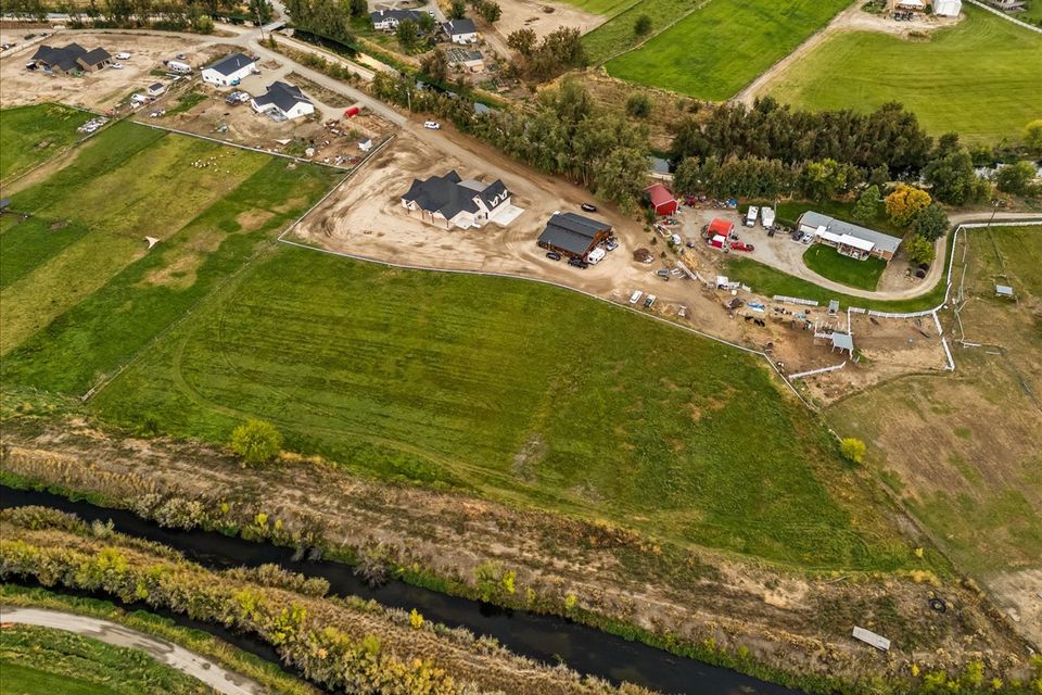 15 15 dji 20251001190245 0047 d