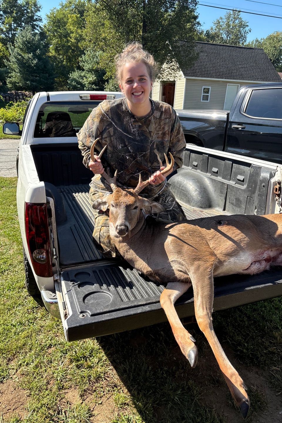 Bethany Saltsgiver shot a 7-point-buck in Hummelstown