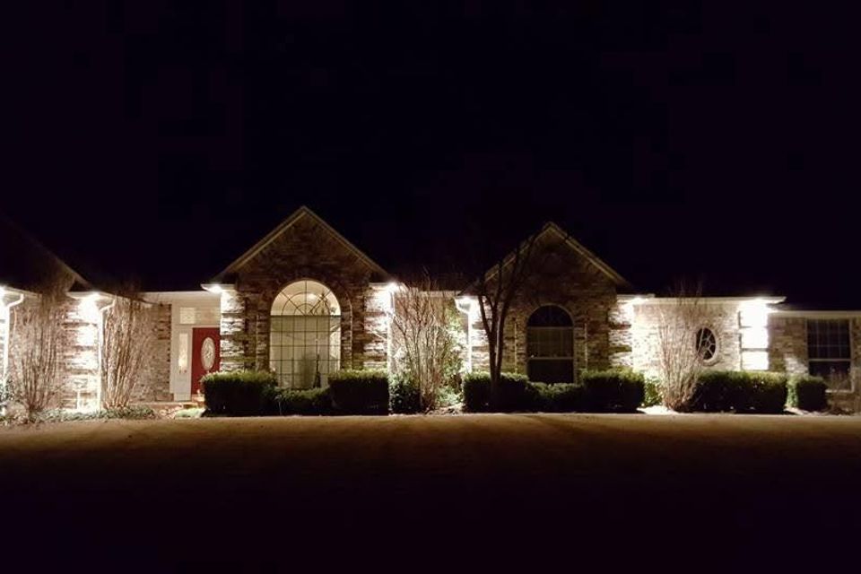 Soffit lighting