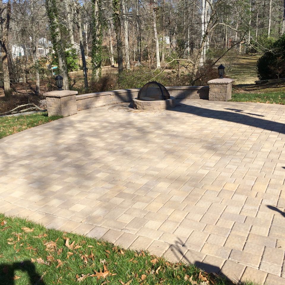 Average paver patio