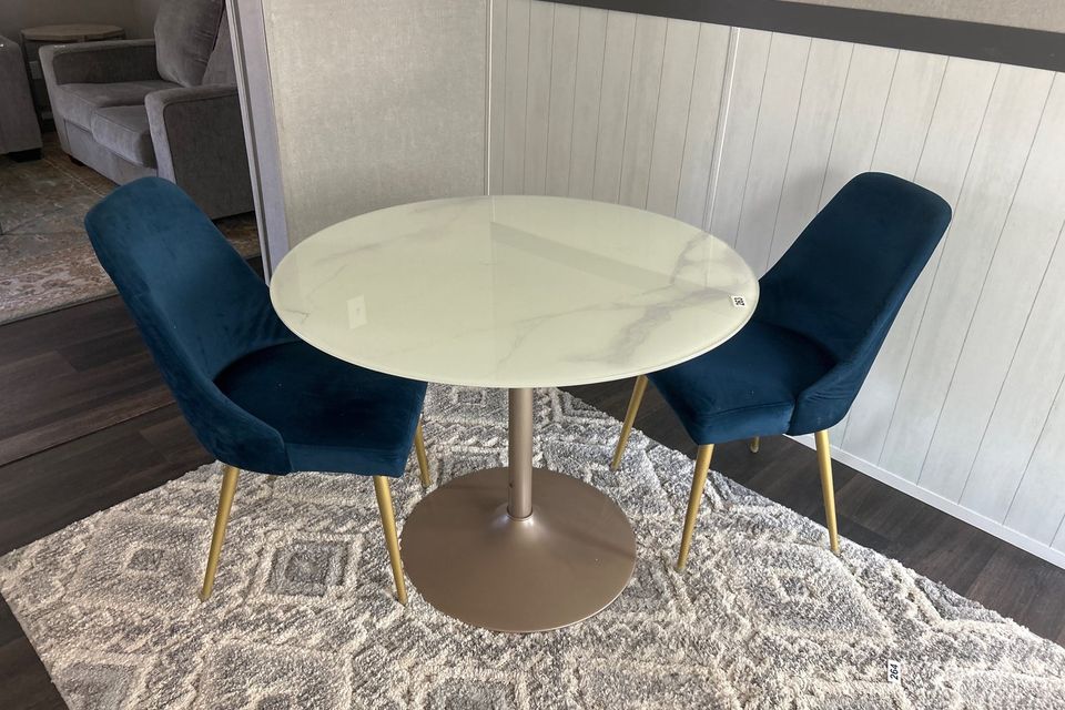 Mitchell rd table and chairs