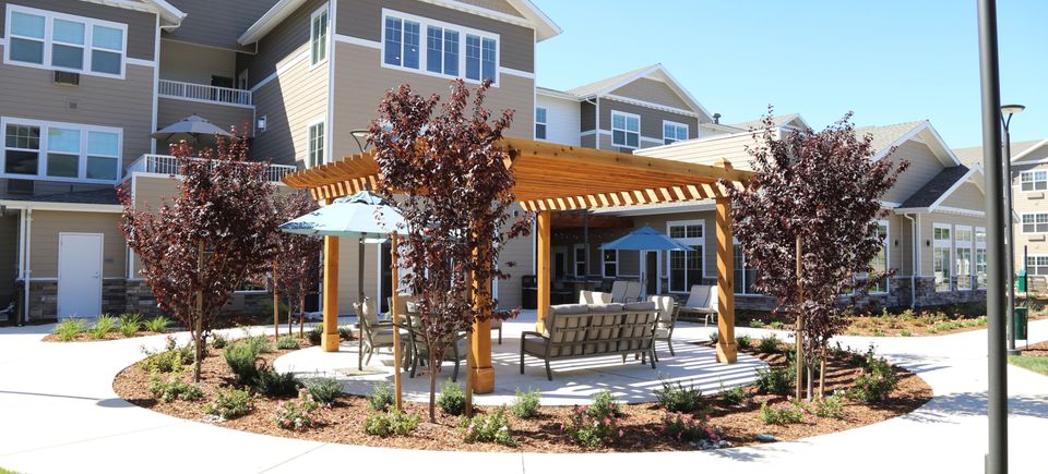 Sequoia exterior 3
