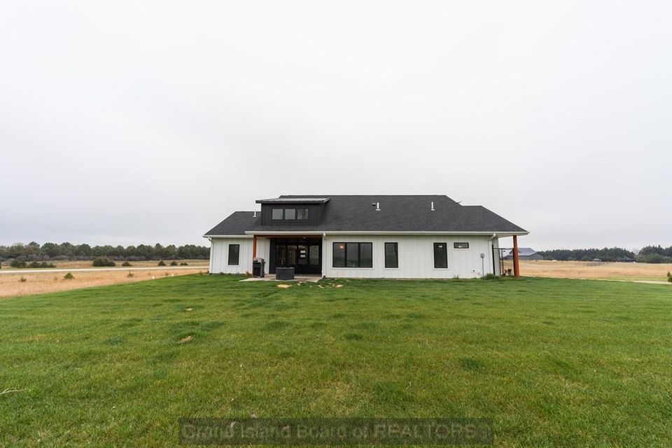 696 8th ave st. paul  ne 68873 d 6