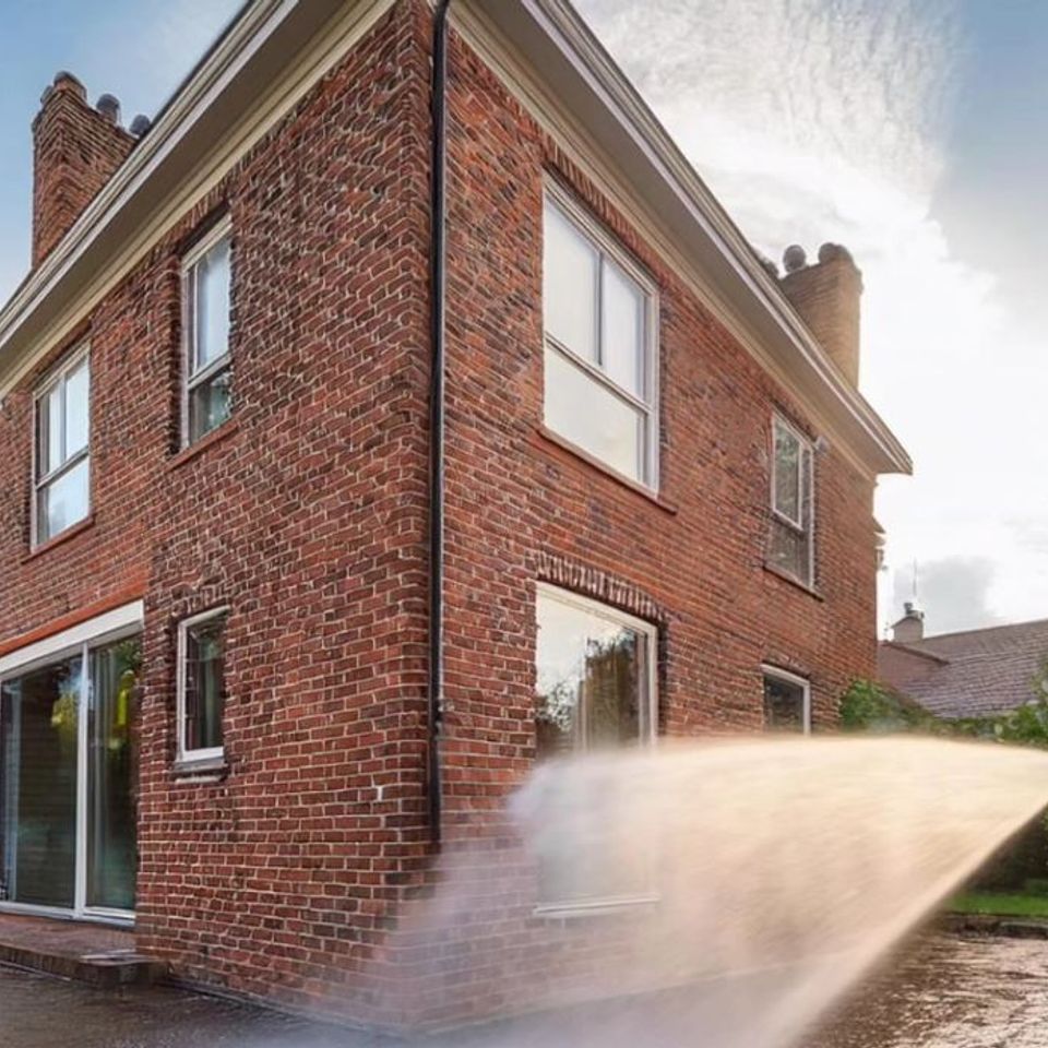 Building wash, by Zavala Power Washing of Panama City Beach, FL