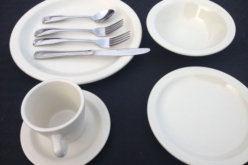 Flatware cups