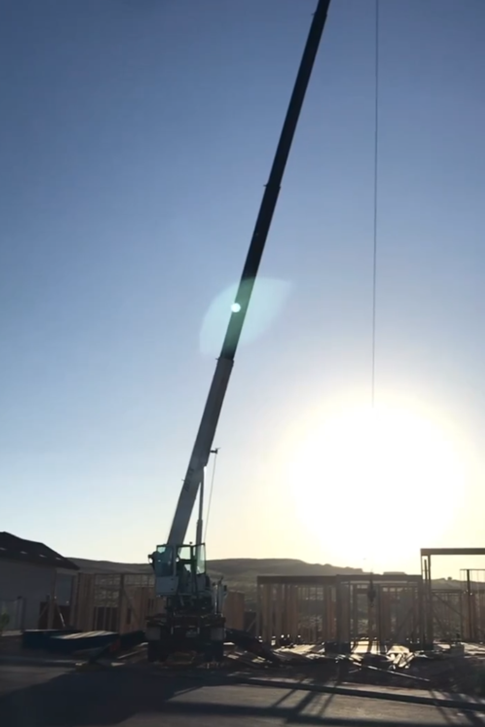 Sun crane