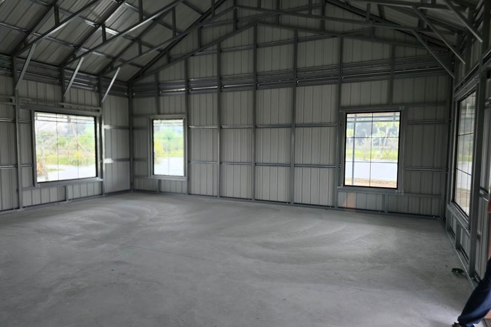 Gallery24