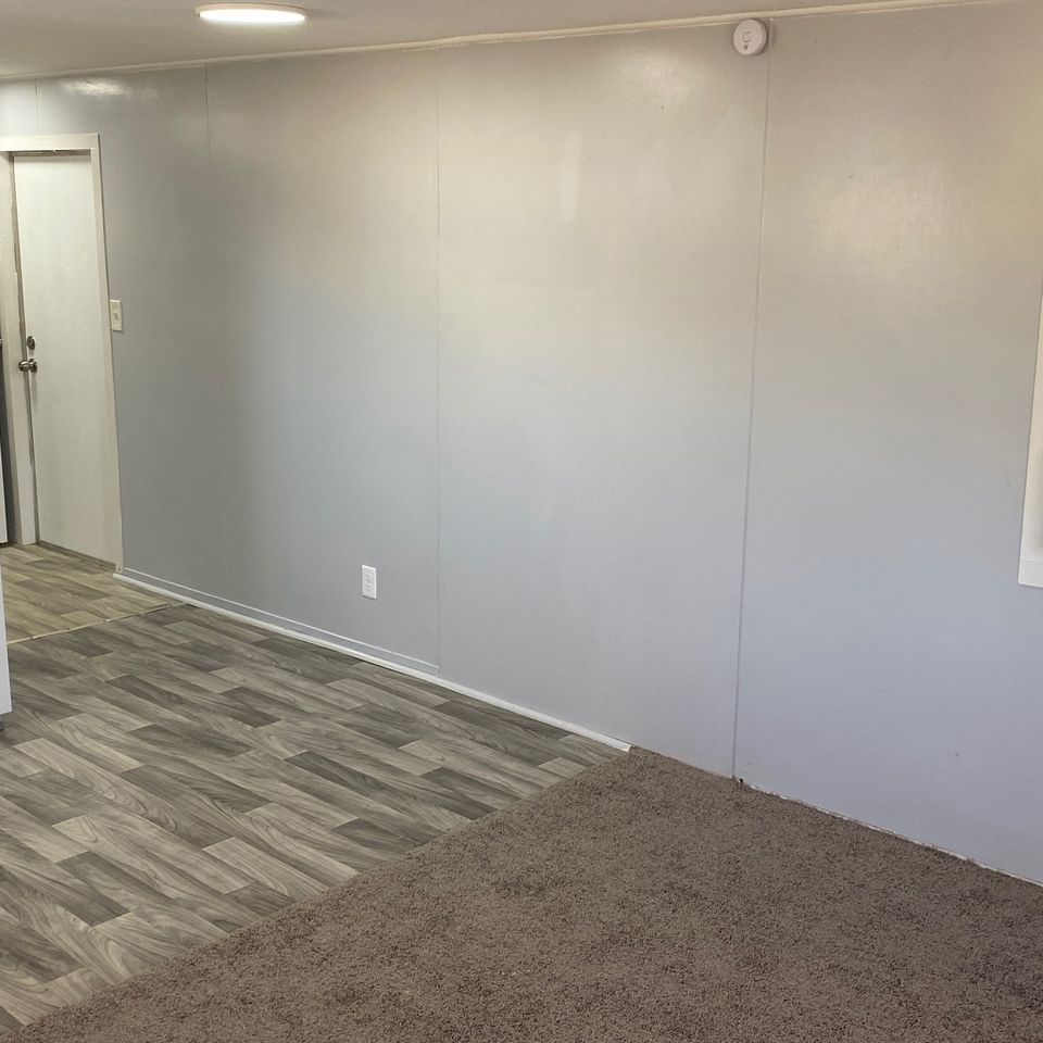 Lot 5 hall